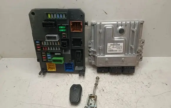 Citroen DS5 Engine ECU kit and lock set 9666912580 28381996 9806127380