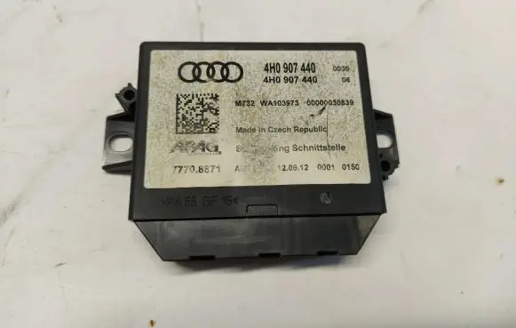Audi A8 S8 D4 4H GPS navigation control unit/module 4h0907440