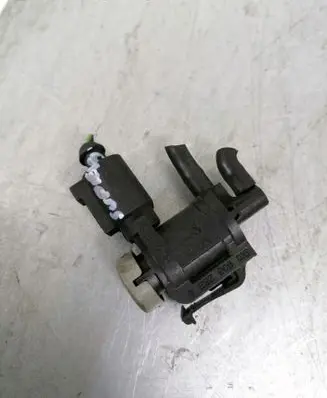 Skoda Superb B6 (3T) Turbo solenoid valve 1K0906283A