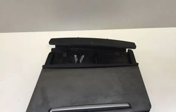 Audi A6 S6 C6 4F Car ashtray 4F2857951B