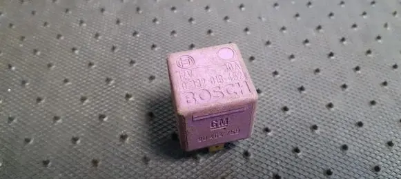 Opel Zafira A Other relay 0332019452 GM90464759