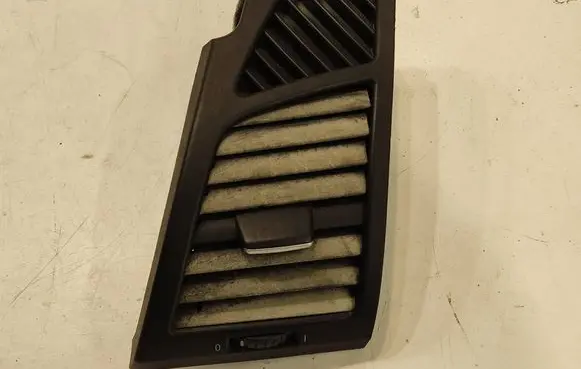 BMW 1 E81 E87 Dashboard side air vent grill/cover trim P010117139 5160705918712