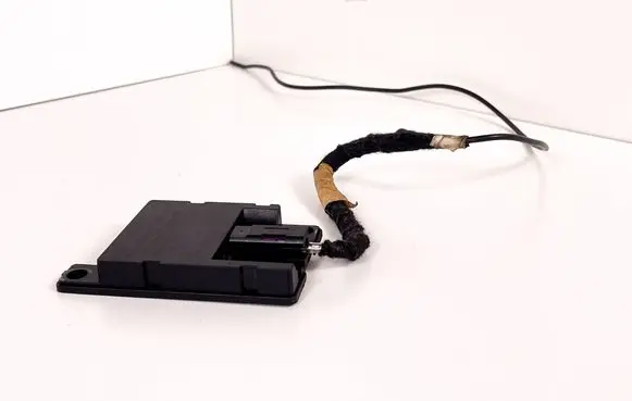 BMW 3 E92 E93 Bluetooth antenna 6928461 7700008176 84506928461