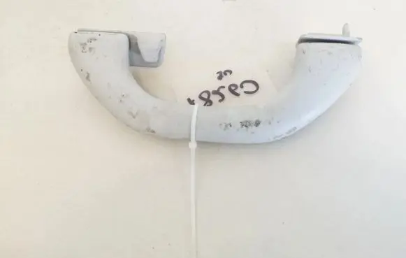 Skoda Octavia Mk2 (1Z) Rear interior roof grab handle 6y0857607