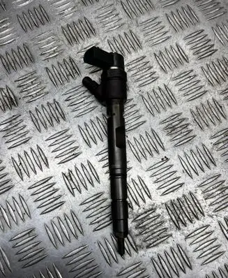 Audi A8 S8 D3 4E Fuel injector 0445110158