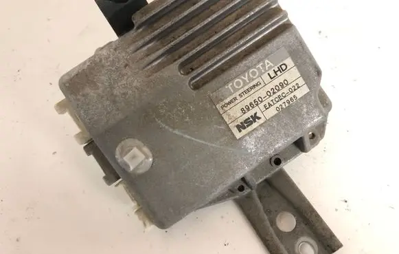 Toyota Corolla E120 E130 Power steering control unit/module 8965002090 027965