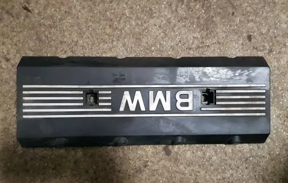 BMW 7 E38 Engine cover (trim) 11121736003