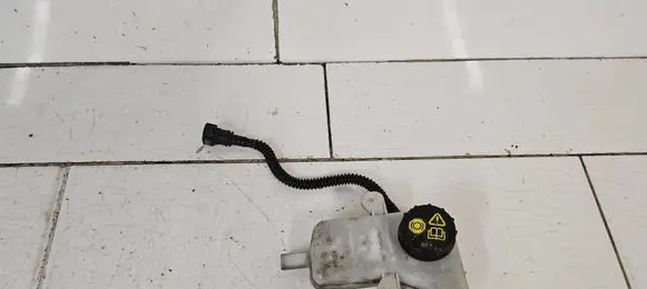Ford Transit Custom Brake fluid reservoir 12k478