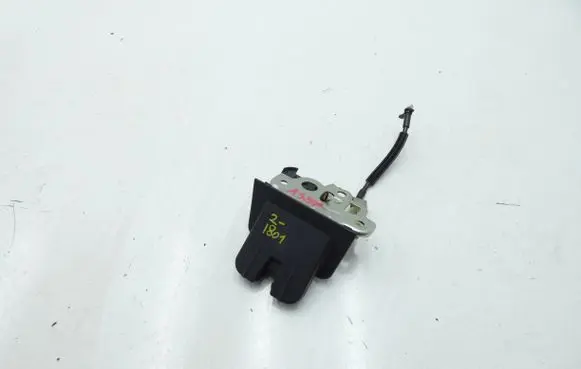 Audi A3 S3 8P Tailgate/trunk/boot lock/catch/latch 8P7827520