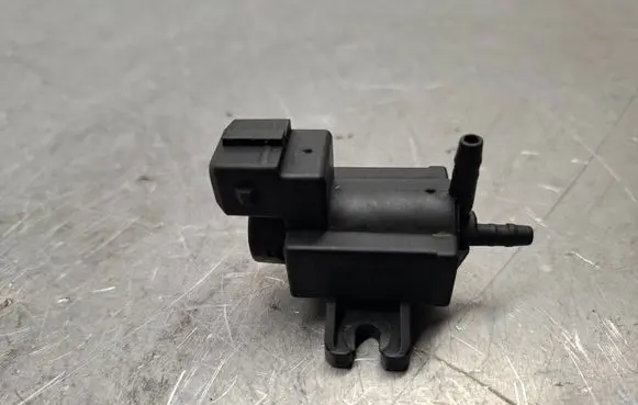 Opel Astra H Turbo solenoid valve 72244800