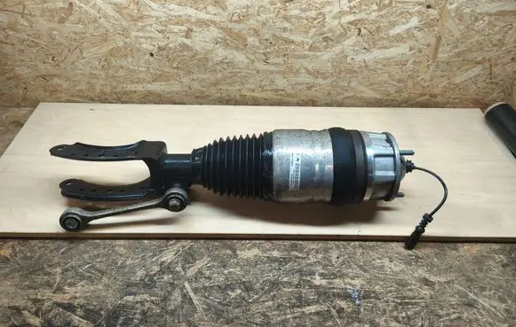 Porsche Cayenne (92A) Air suspension front shock absorber 7P5616403AD