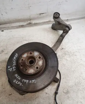 Alfa Romeo 147 Front wheel hub spindle knuckle