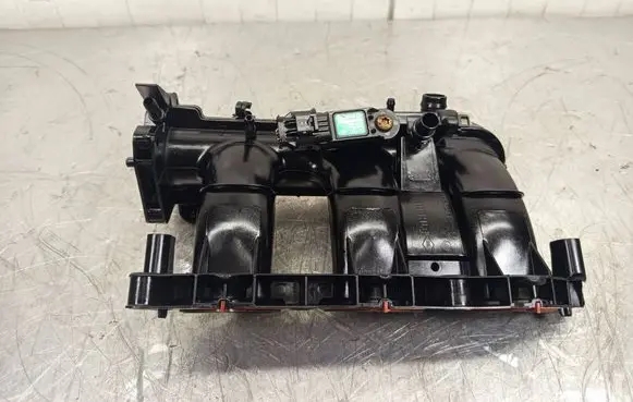 Renault Captur Intake manifold H8201192544