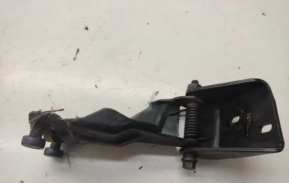 Chrysler Grand Voyager V Sliding door middle roller runner 05020673AC