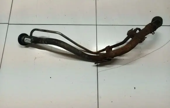 Honda FR-V Fuel tank filler neck pipe 