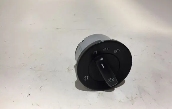 Skoda Octavia Mk2 (1Z) Light switch 1Z0941431F