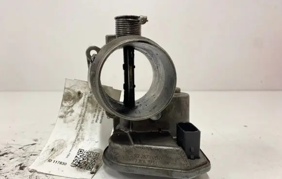 BMW 1 E81 E87 Throttle valve 780437301