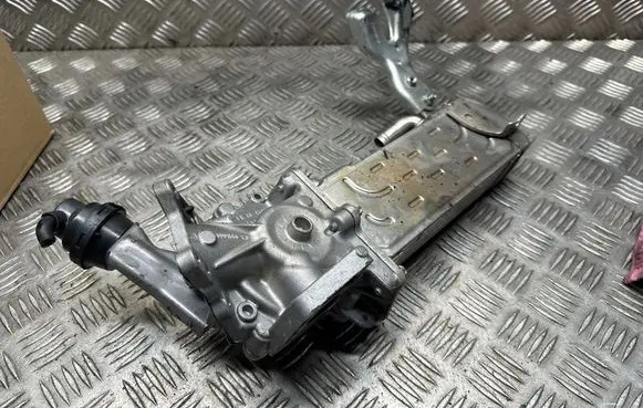 Mercedes-Benz SLK R172 EGR valve cooler A6511420067