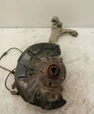 Audi A4 S4 B7 8E 8H Front wheel hub spindle knuckle