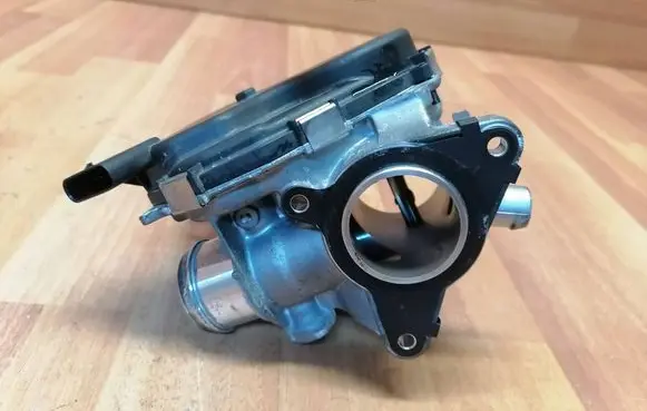 Opel Insignia B EGR valve 55501683