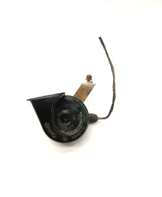 BMW 3 E46 Horn signal 3881157