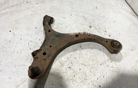 Hyundai Santa Fe Front lower control arm/wishbone 