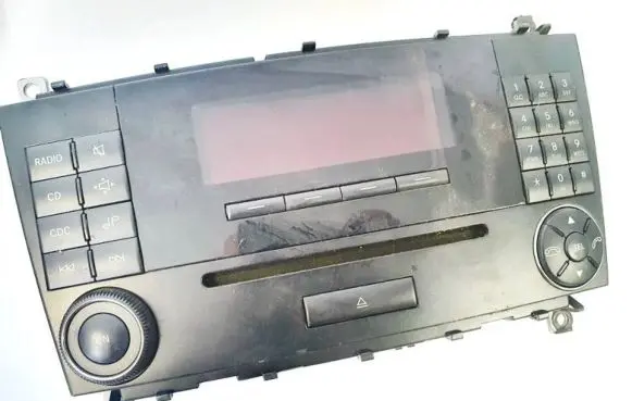 Mercedes-Benz CLC CL203 Radio/CD/DVD/GPS head unit a2038704589 e24021165