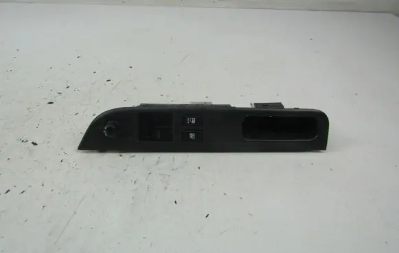 Suzuki Swift I Electric window control switch 