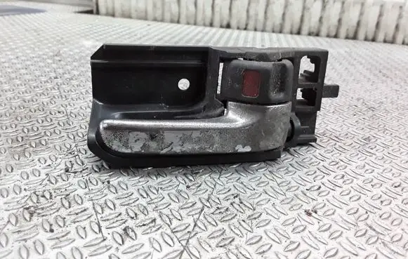 Toyota Corolla Verso E121 Front door interior handle