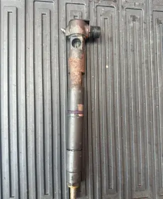Hyundai ix20 Fuel injector 338002A760 28235143