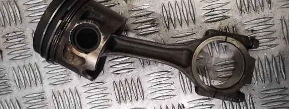 Audi A6 S6 C6 4F Piston with connecting rod 038jde