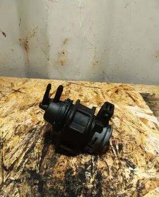 Renault Trafic II (X83) Vacuum valve 8200575400