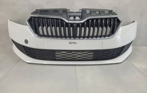 Skoda Fabia Mk3 (NJ) Front bumper 6V0807221F
