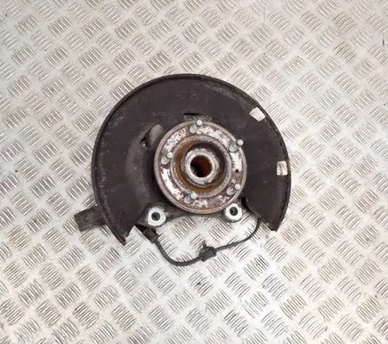 Opel Astra J Front wheel hub