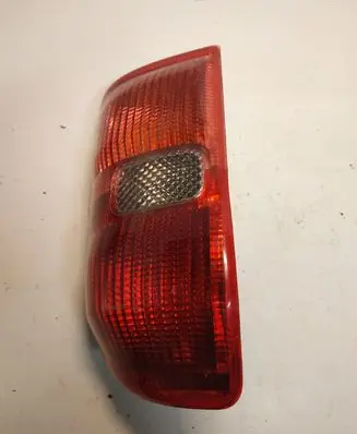Toyota RAV 4 (XA20) Rear/tail lights