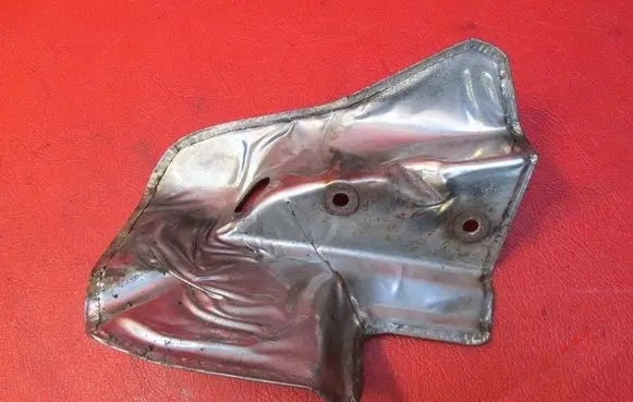 Jeep Cherokee III KJ Exhaust heat shield