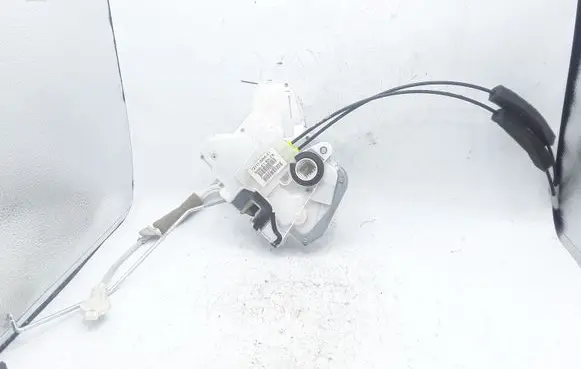 Honda CR-V Front door lock 72111SWAE1 SWAE1RHFR