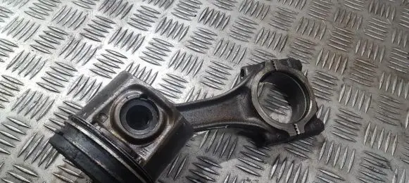 Fiat Ducato Piston with connecting rod
