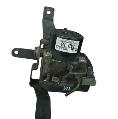 Hyundai Tucson JM Central locking vacuum pump 58900-2E150 58920-2E150