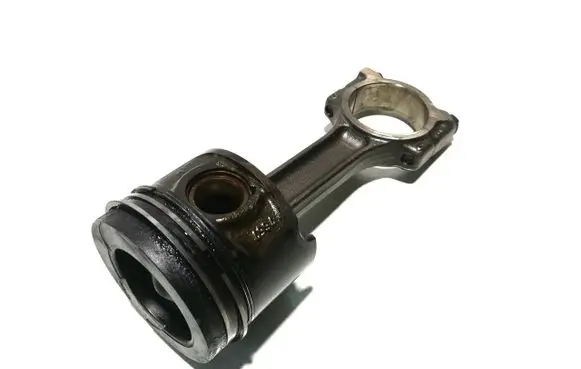 Nissan Qashqai Piston with connecting rod K9K282