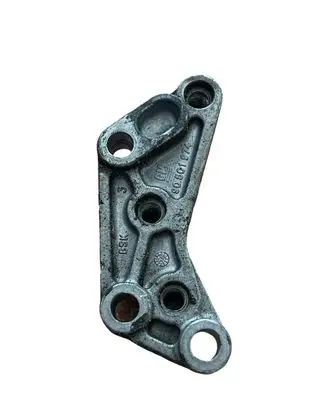 Opel Vectra B Engine mounting bracket 90501974