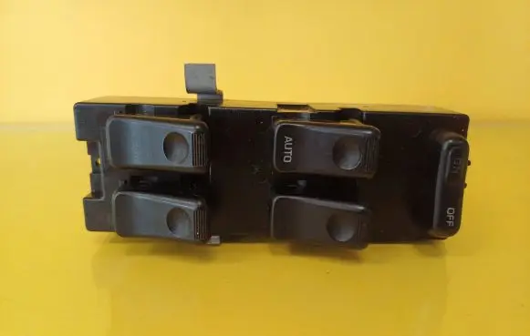Mazda 626 Electric window control switch HG3066350 513540