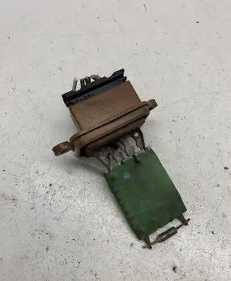 Fiat Punto (188) Heater blower motor/fan resistor B837