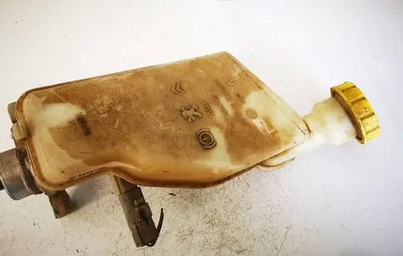 Citroen C3 Brake fluid reservoir 32067093