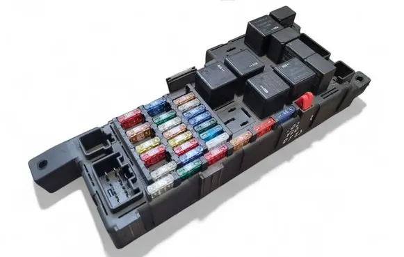 Volvo V70 Fuse module 8637841 518323324