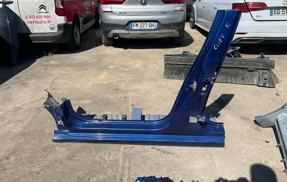 Renault Clio V Pillar (middle) 
