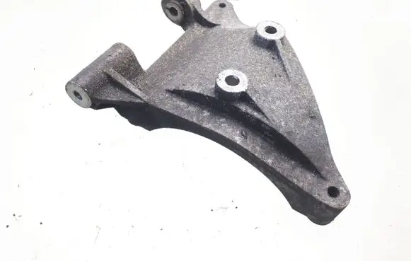 Audi A4 S4 B6 8E 8H A/C compressor mount bracket 059260885F