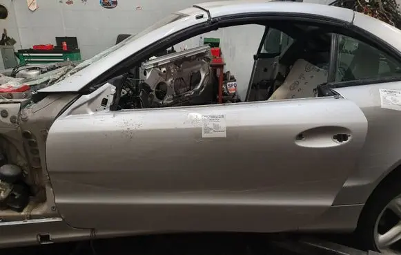 Mercedes-Benz SL R230 Front door