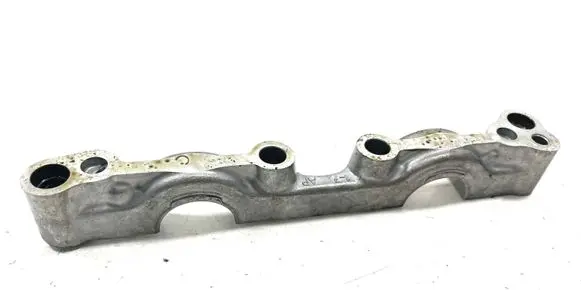 Toyota Avensis T270 Camshaft holder 