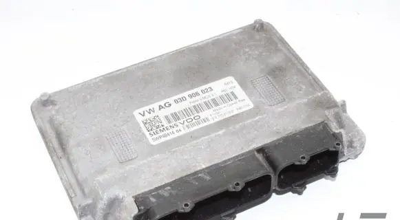 Skoda Fabia Mk1 (6Y) Engine control unit/module 03D906023